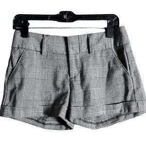 alice + olivia Herringbone Plaid Cuffed Wool Blend Shorts in Black‎ & White 4